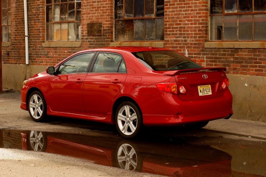  Toyota Corolla XRS 2009 года  (фото 32 из 32)